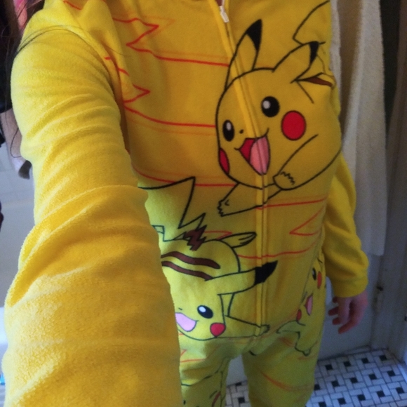 Pokemon Pikachu Onesie - Picture 3 of 3